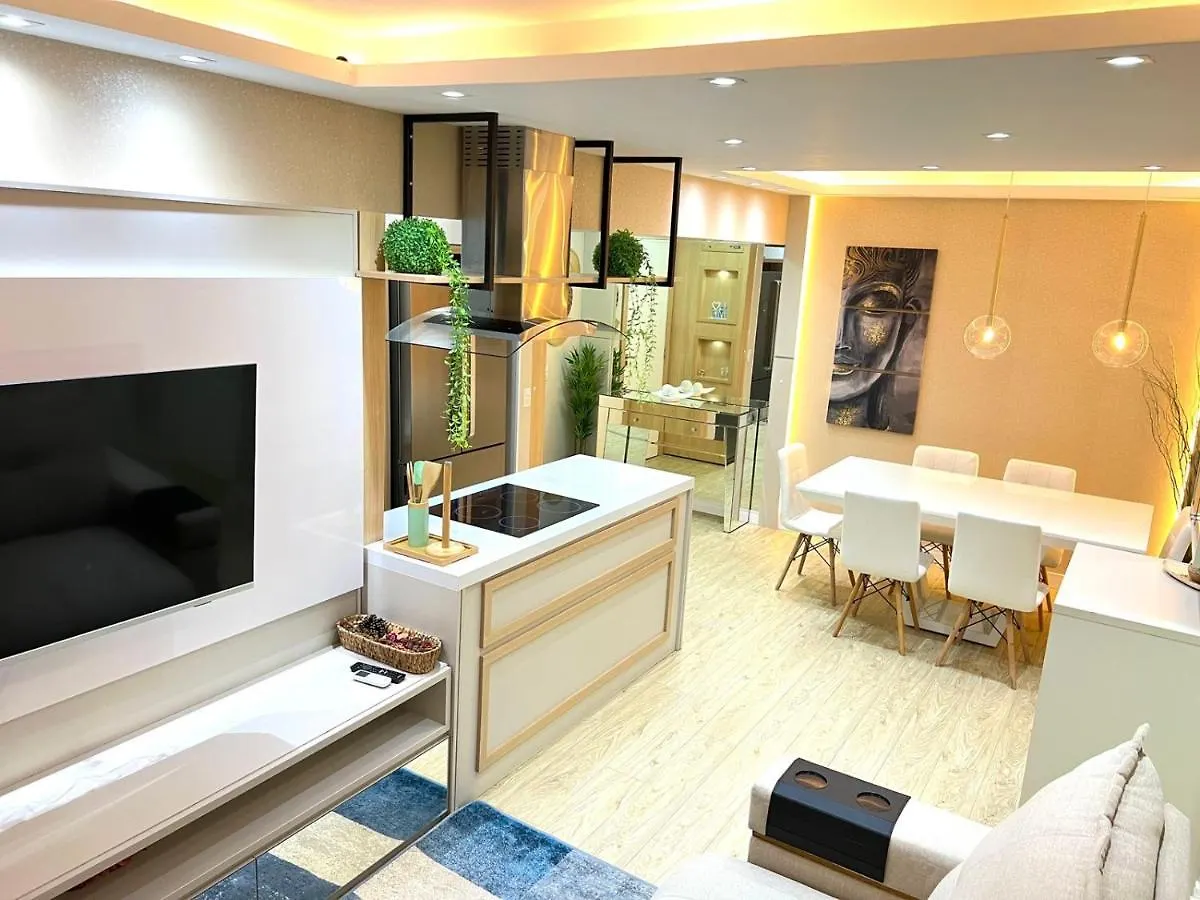 Apartamento No Centro Em Balneário Camboriú 브라질